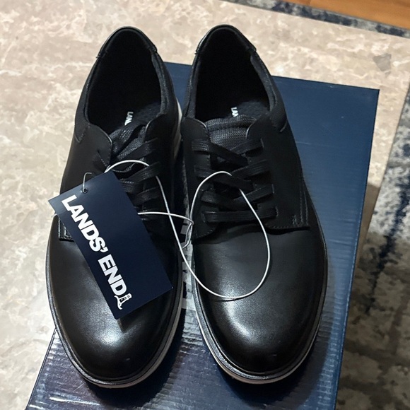 Lands\' End Men\'s Oxford Shoes - Black and White main image 5